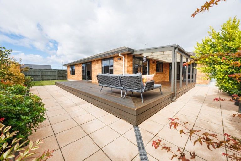 Photo of property in 49 Balrickard Way, Milson, Palmerston North, 4414