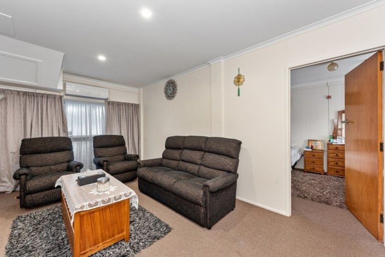 Photo of property in 15 Priscilla Crescent, Melville, Hamilton, 3206