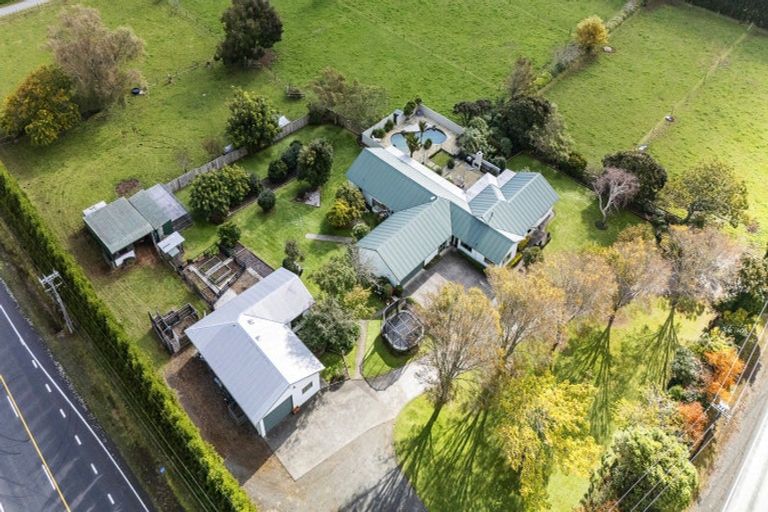 Photo of property in 484 Corbett Road, Lepperton, New Plymouth, 4373