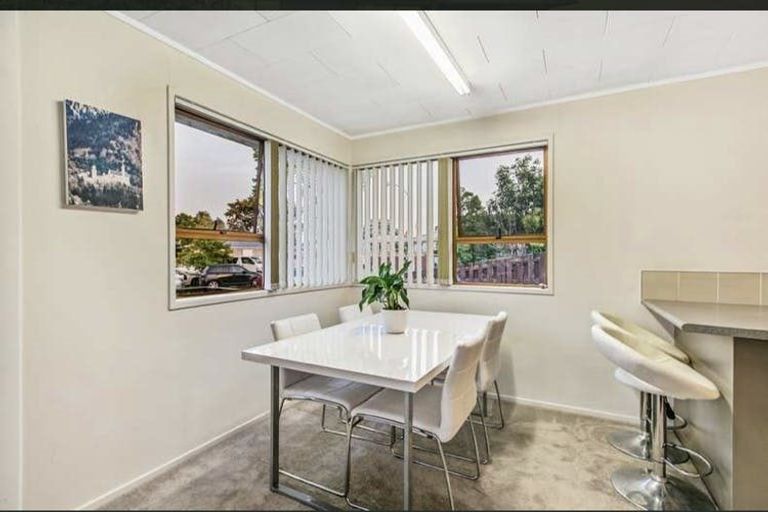Photo of property in 11 Heathberry Close, Papatoetoe, Auckland, 2025