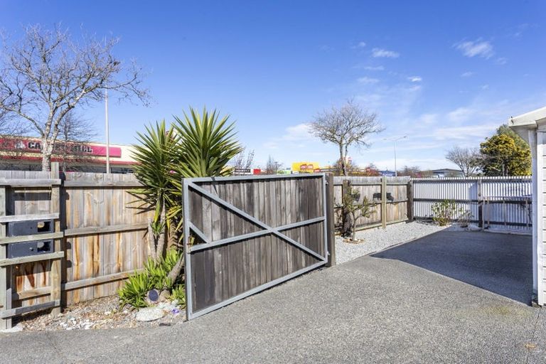 Photo of property in 234 Blenheim Road, Riccarton, Christchurch, 8041
