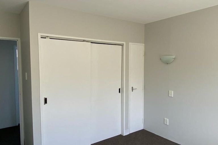 Photo of property in Grafon Court Flats, 53u5 Grafton Road, Roseneath, Wellington, 6011