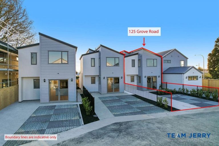 Photo of property in 125 Grove Road, Papakura, 2110