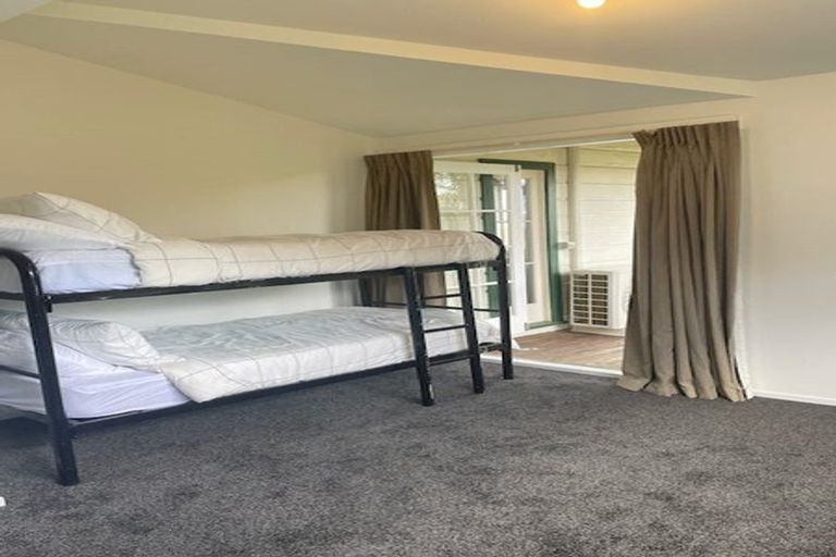 Photo of property in 40 Koe Street, Moana, 7872