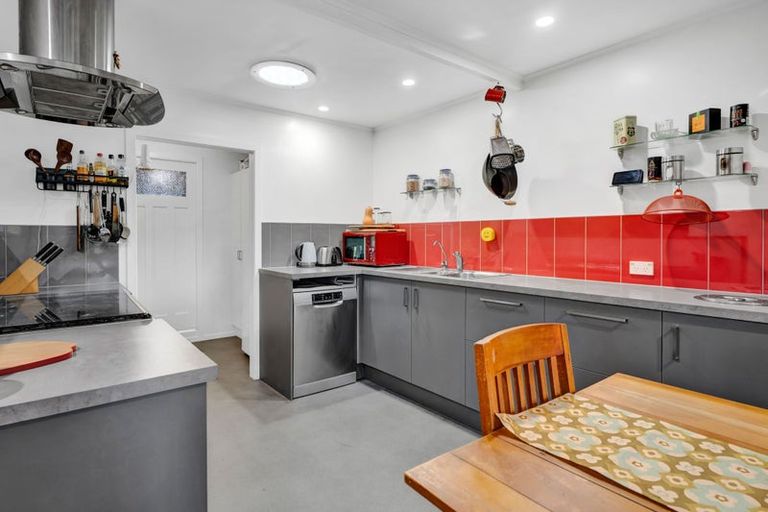 Photo of property in 69 Mill Road, Lower Vogeltown, New Plymouth, 4310