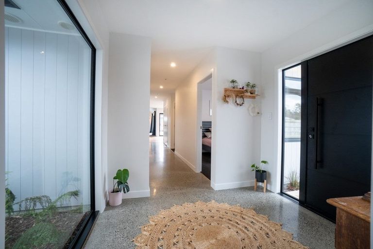 Photo of property in 153 James Line, Kelvin Grove, Palmerston North, 4414