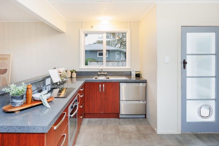 Photo of property in 8 Austin Place, Awapuni, Palmerston North, 4412