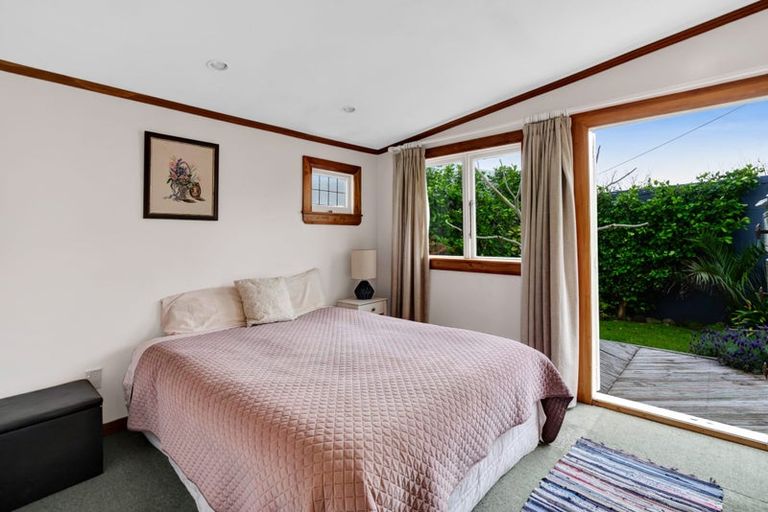 Photo of property in 210a Tukapa Street, Westown, New Plymouth, 4310