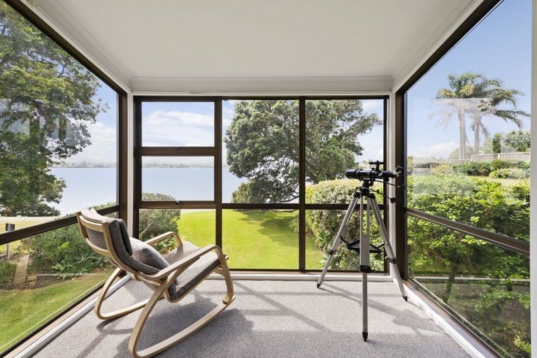 Photo of property in 19 Sanctuary Point, Sunnyhills, Auckland, 2010