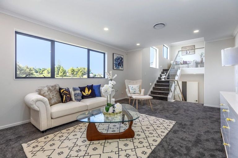 Photo of property in 2a Hughs Way, Flat Bush, Auckland, 2019