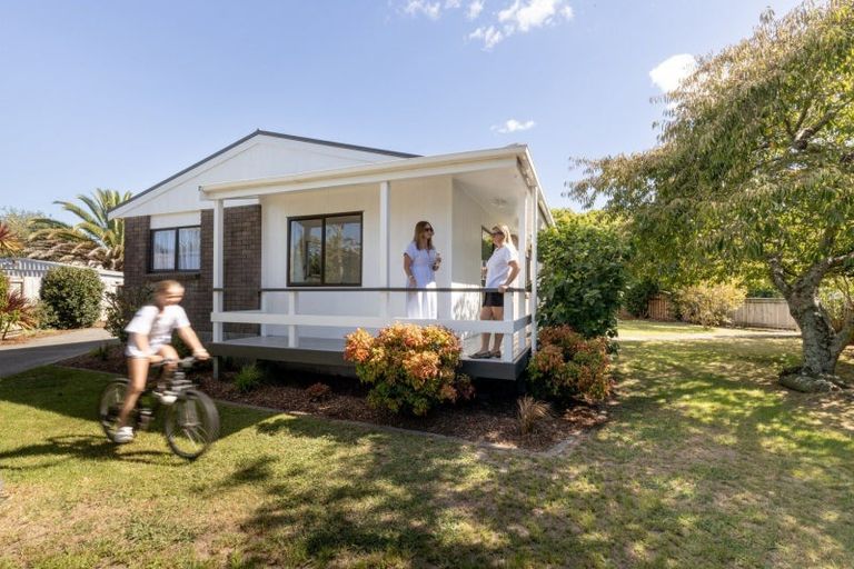 Photo of property in 2 Novelle Grove, Papamoa Beach, Papamoa, 3118