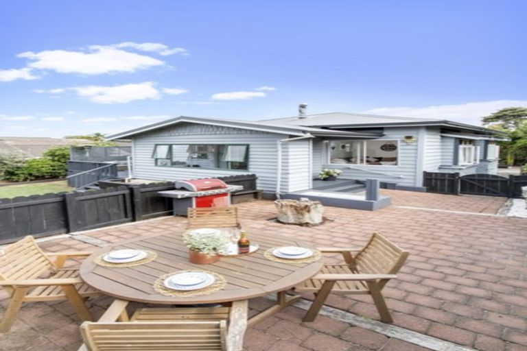 Photo of property in 8a Youngs Road, Papakura, 2110