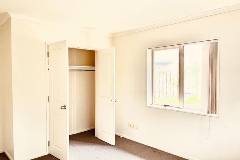 Photo of property in 15 Saybrook Place, Mangere, Auckland, 2022