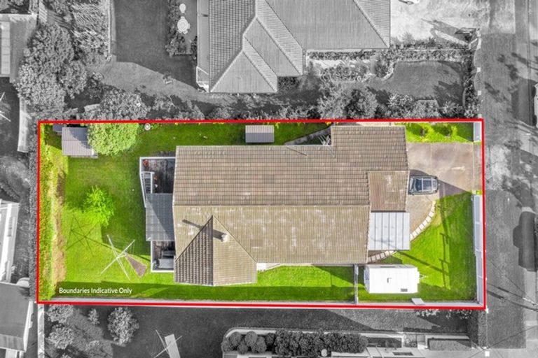 Photo of property in 6 Colwill Road, Massey, Auckland, 0614