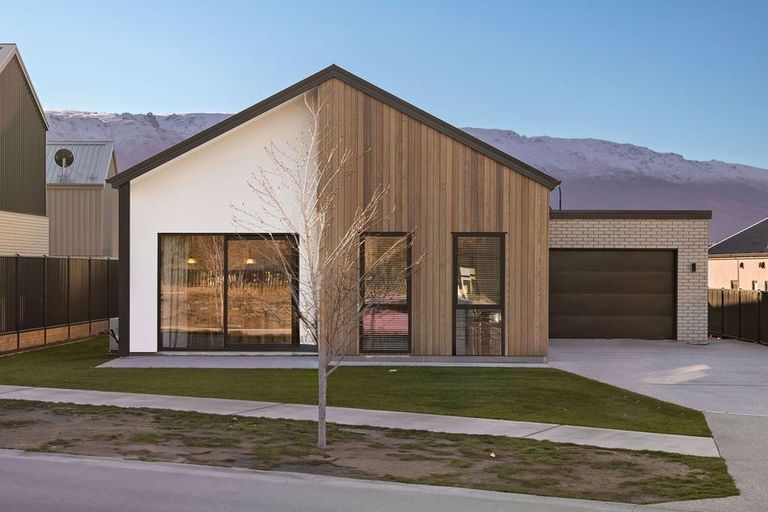 Photo of property in 34 Wallis Drive, Cromwell, 9310