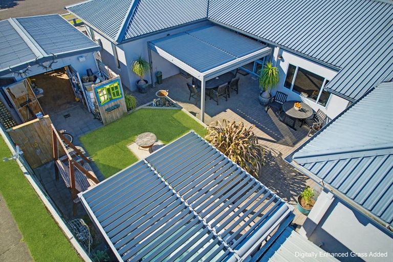 Photo of property in 11 Fishermans Drive, Coastlands, Whakatane, 3120
