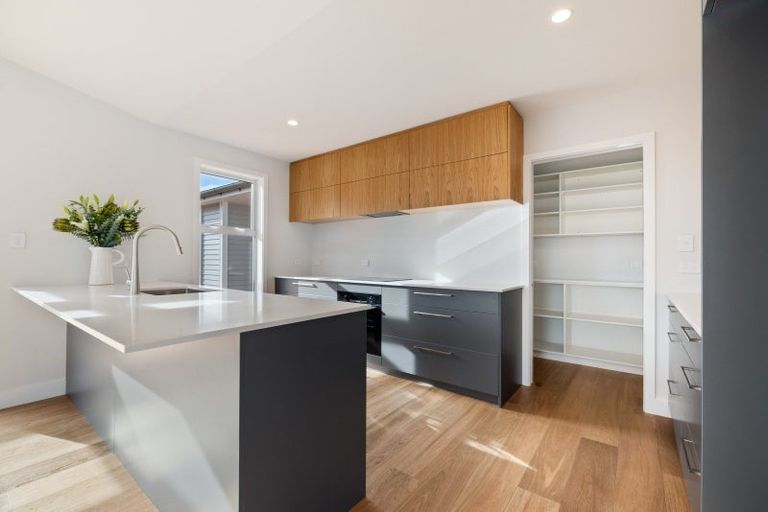 Photo of property in 27 Plover Avenue, Amberley, 7410