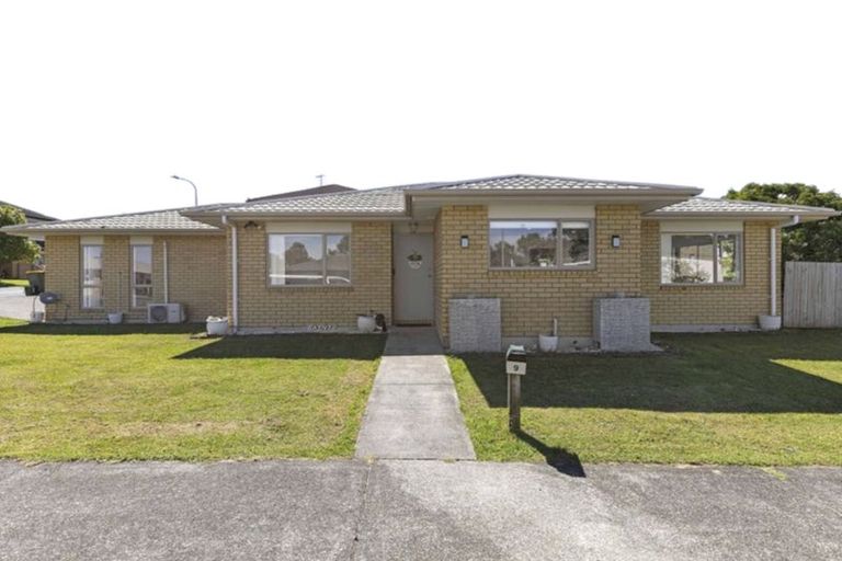 Photo of property in 9 Neesons Way, Glendene, Auckland, 0602