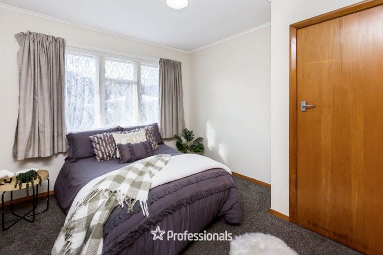 Photo of property in 53 Totara Park Road, Clouston Park, Upper Hutt, 5018
