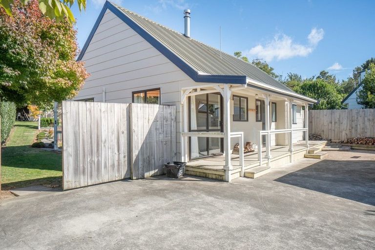 Photo of property in 4 Landau Court, Ashhurst, 4810