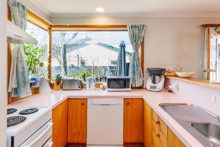 Photo of property in 27 Winchester Street, Awapuni, Palmerston North, 4412