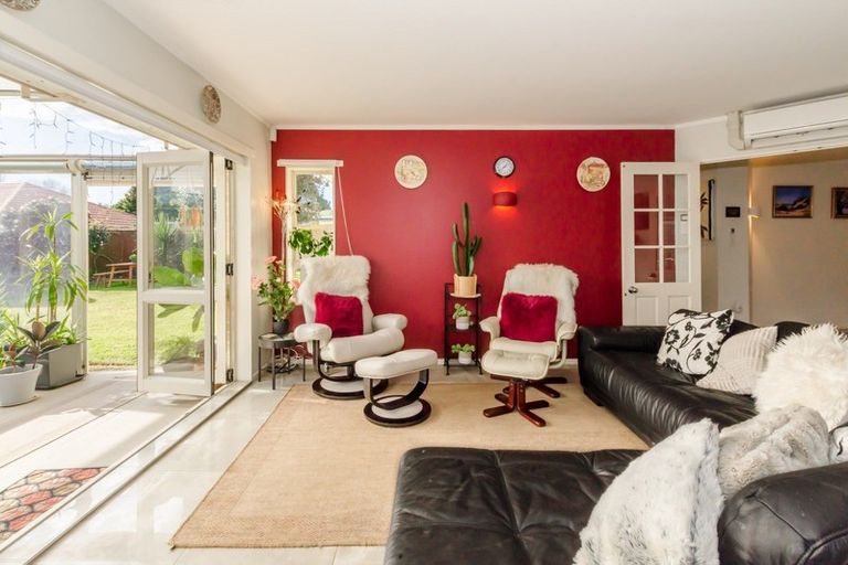 Photo of property in 63 Weggery Drive, Waikanae Beach, Waikanae, 5036