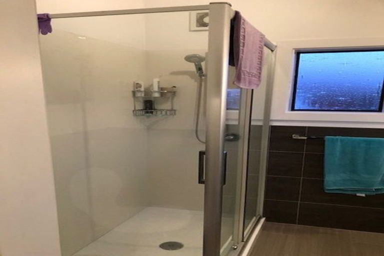 Photo of property in 27 Division Street, Riccarton, Christchurch, 8041