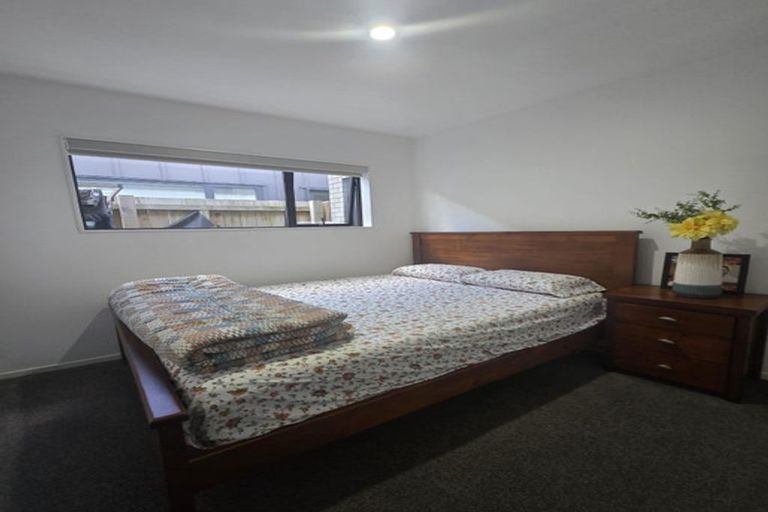 Photo of property in 45 Black Beech Crescent, Takanini, 2110