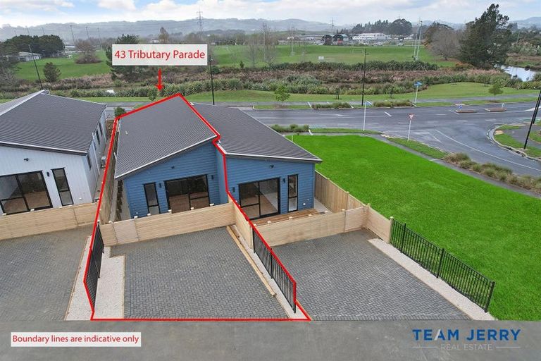 Photo of property in 43 Tributary Parade, Karaka, 2113