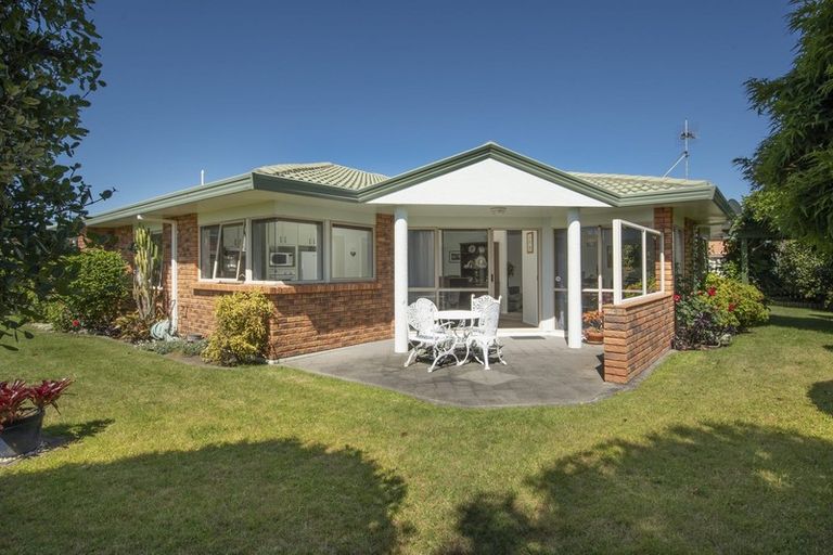 Photo of property in 25b Russley Drive, Mount Maunganui, 3116