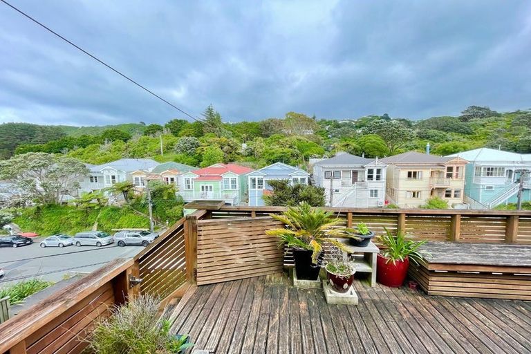 Photo of property in 17 Emerson Street, Berhampore, Wellington, 6023