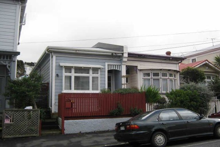 Photo of property in 170 Tasman Street, Mount Cook, Wellington, 6021