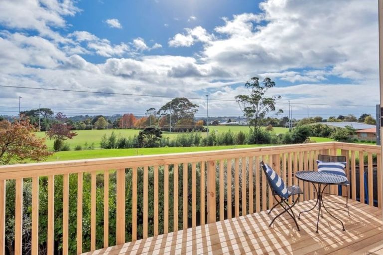 Photo of property in 15 Pooks Road, Ranui, Auckland, 0612