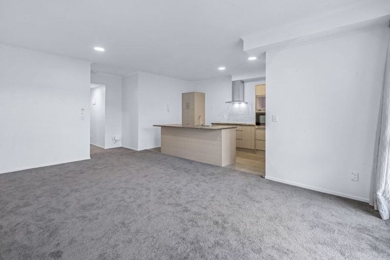 Photo of property in 15/11 Carlos Drive, Flat Bush, Auckland, 2016