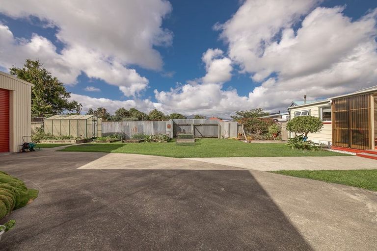 Photo of property in 169 Romilly Street, Westport, 7825