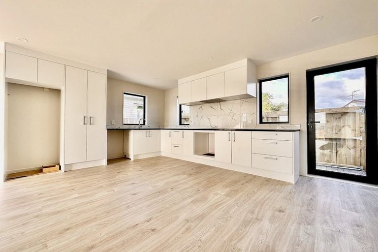 Photo of property in 20b Finlayson Avenue, Clendon Park, Auckland, 2103