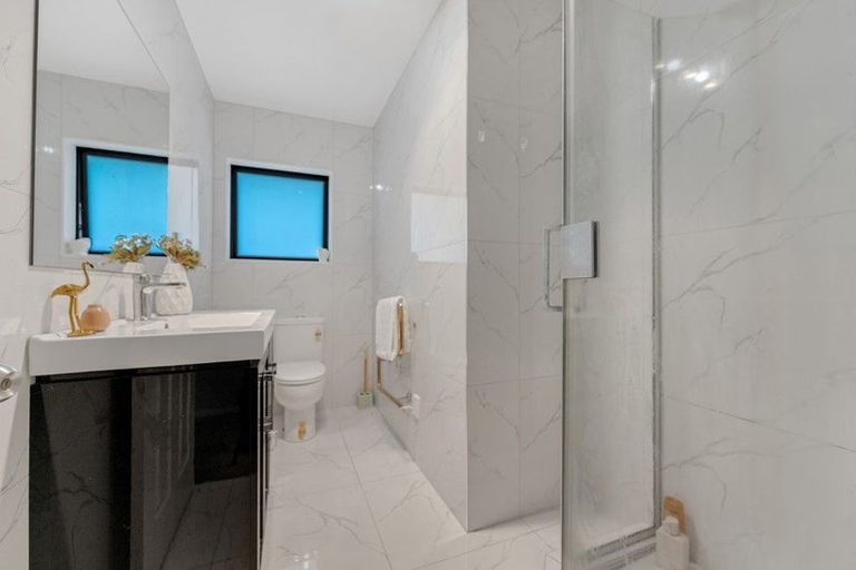 Photo of property in 8b Lansdown Avenue, Papatoetoe, Auckland, 2025
