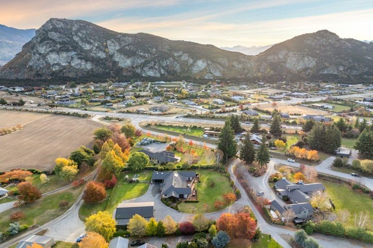 Photo of property in 6 Sandys Lane, Albert Town, Wanaka, 9382