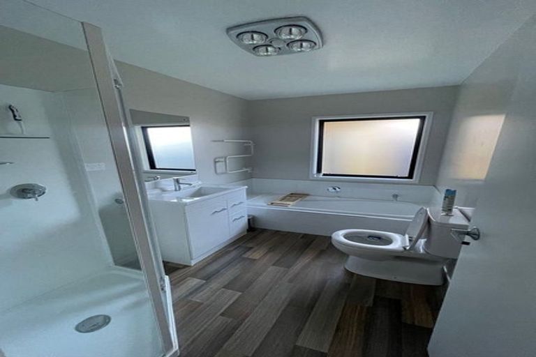 Photo of property in 16 Hannington Way, Rolleston, 7615