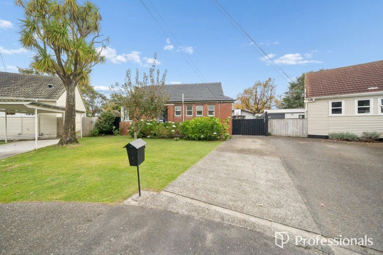 Photo of property in 6 Anson Grove, Naenae, Lower Hutt, 5011