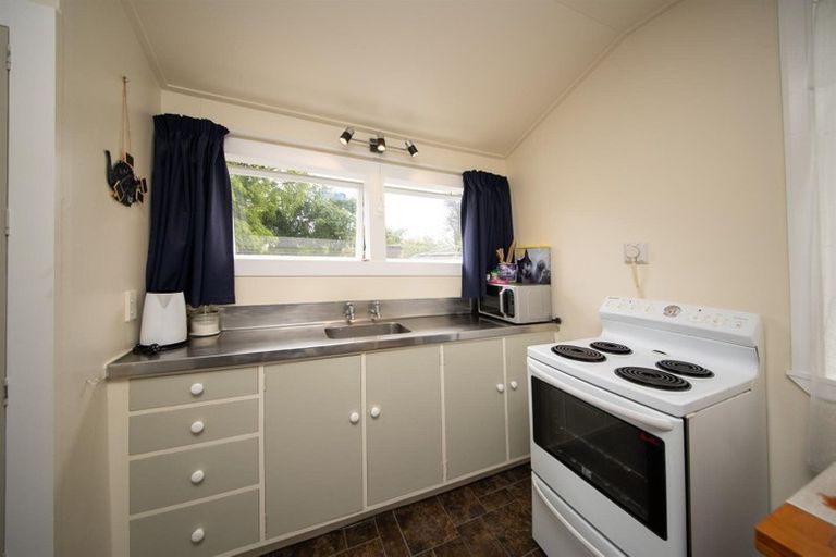 Photo of property in 37 Station Road, Marton, 4710