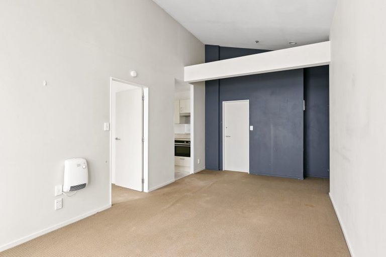 Photo of property in Gilmer Terrace Car Park, 407/9 Gilmer Terrace, Wellington Central, Wellington, 6011