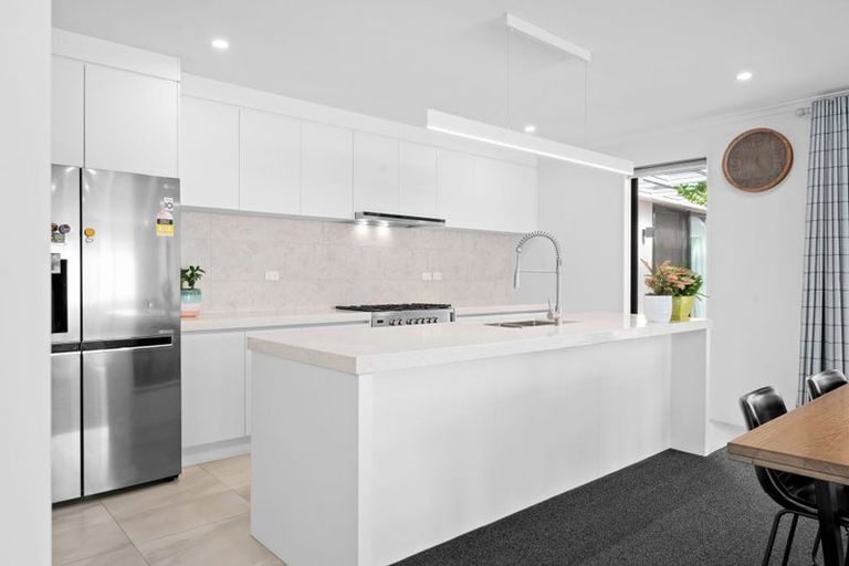Photo of property in 5 Sydney Place, Flagstaff, Hamilton, 3210