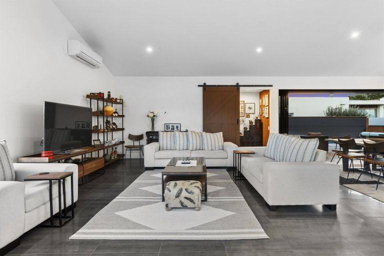 Photo of property in 35 Maria Tini Drive, Papamoa Beach, Papamoa, 3118