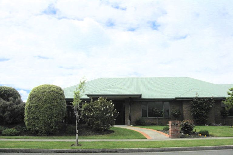 Photo of property in 2 Fell Place, Stoke, Nelson, 7011