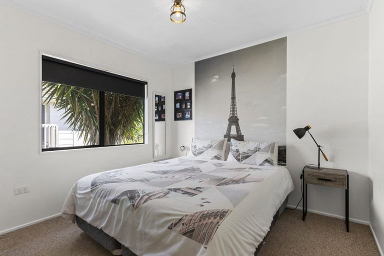 Photo of property in 3/83 Glendale Road, Glen Eden, Auckland, 0602