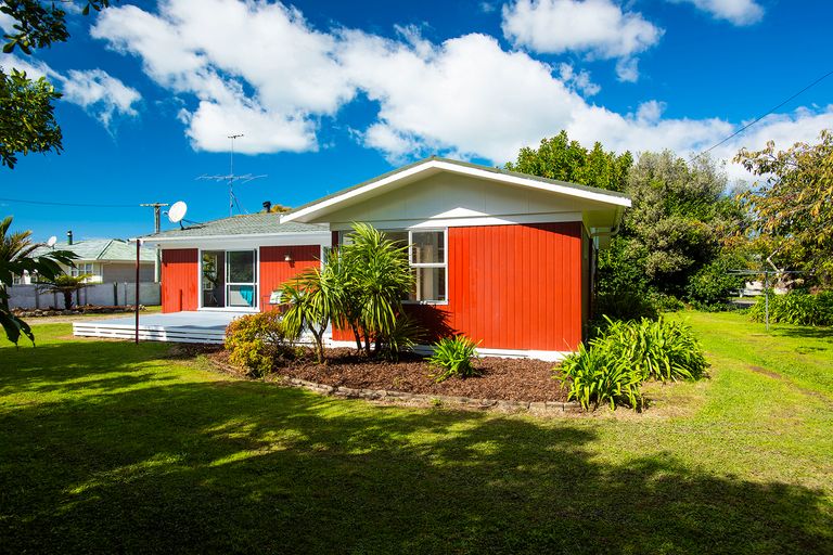 Photo of property in 27 Waingake Road, Manutuke, 4072