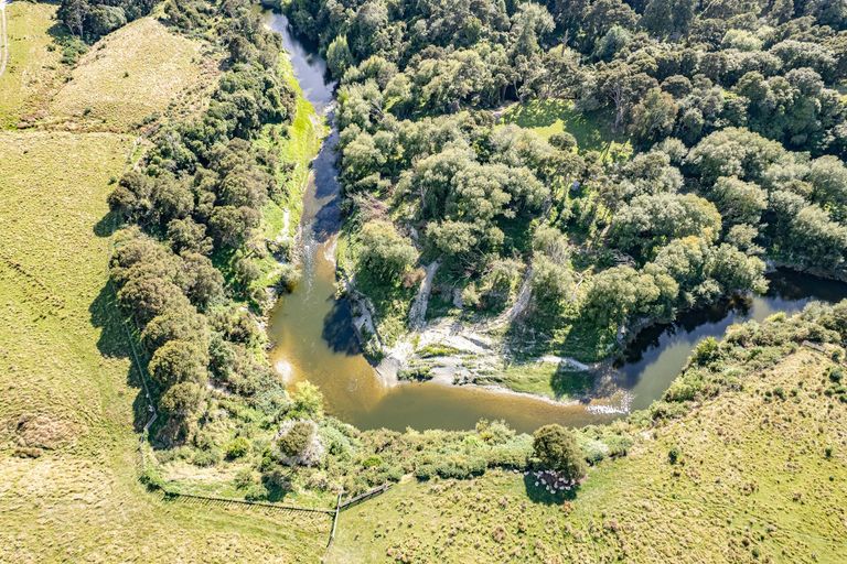 Photo of property in 1597 Turakina Valley Road, Marton, Whanganui, 4581