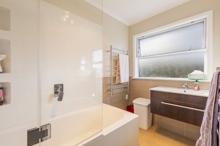 Photo of property in 7 Avon Terrace, Taradale, Napier, 4112