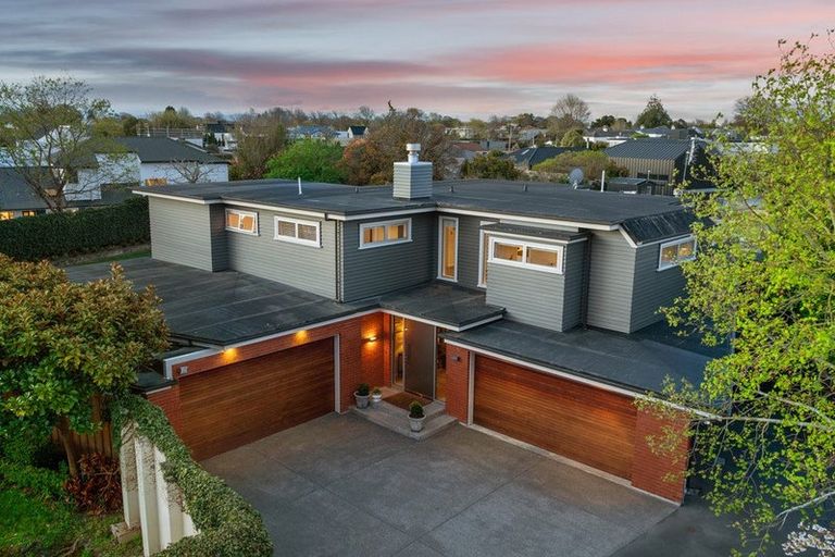 Photo of property in 24a Fendalton Road, Fendalton, Christchurch, 8014